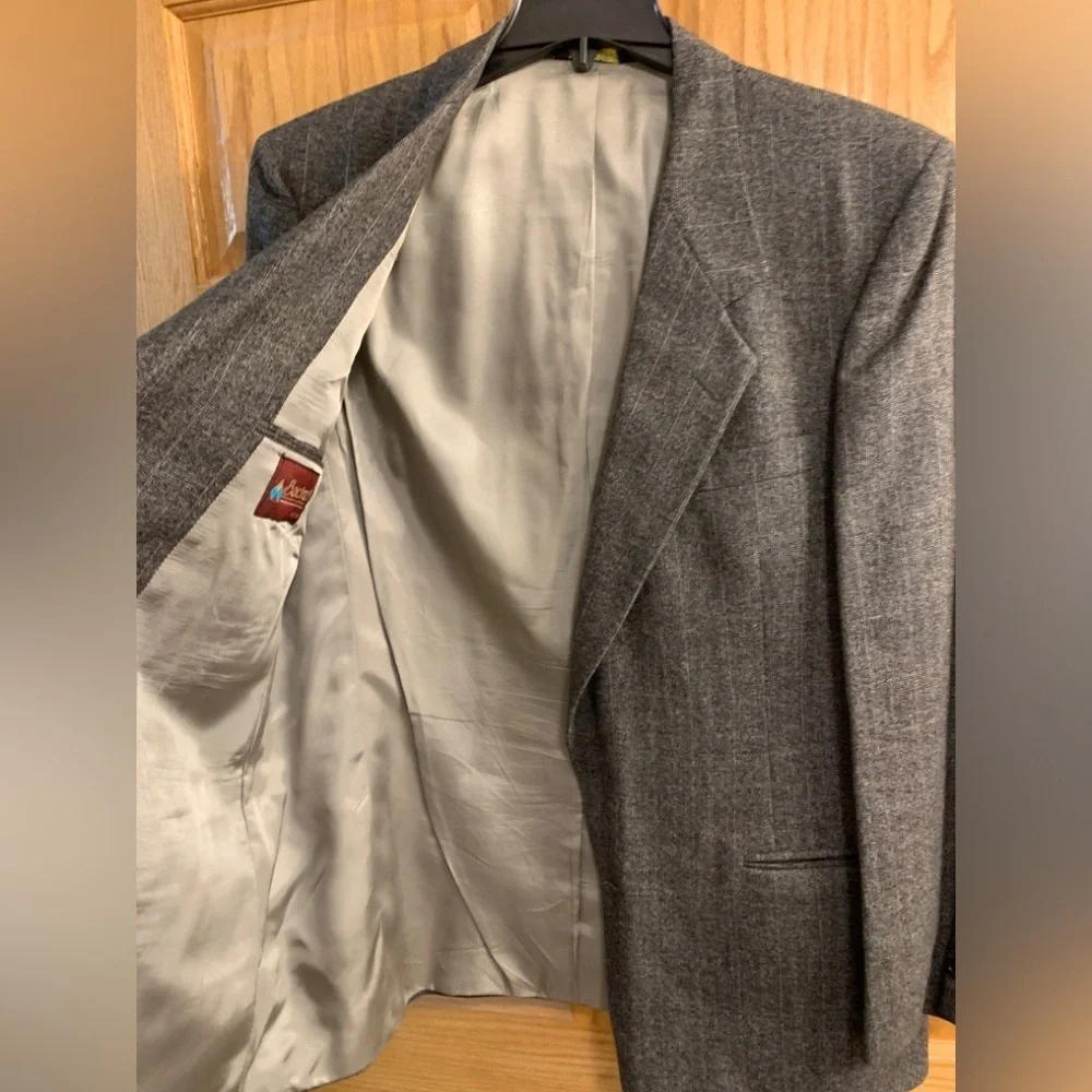 Vtg Bachrach Men’s 42R Blazer Sport Coat Charcoal Gray Windowpane - MAN IN WOOL
